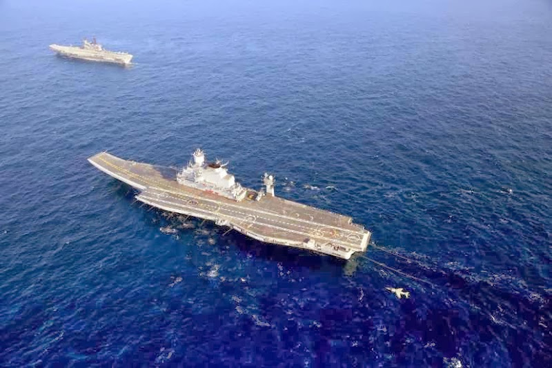 Aircraft-Carrier-INS-Vikramaditya-09-Indian-Navy-R