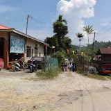 写真8:プナン・ムスリムの村/ Photo8: A village of Penan-Muslim community