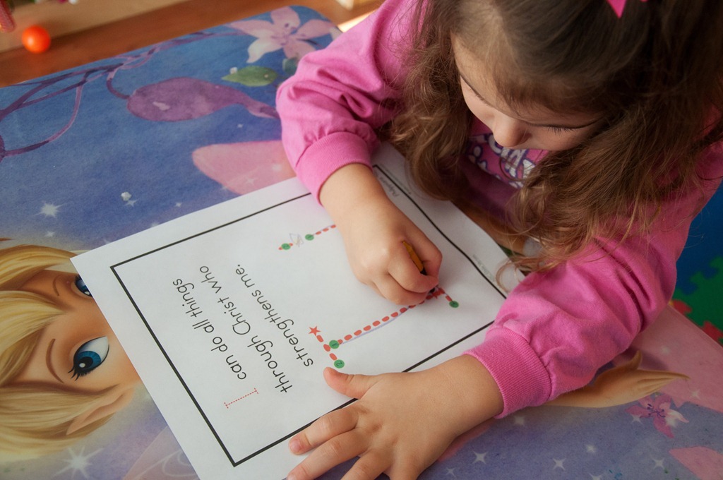 [2011-11-06_Tot%2520School-11%255B4%255D.jpg]