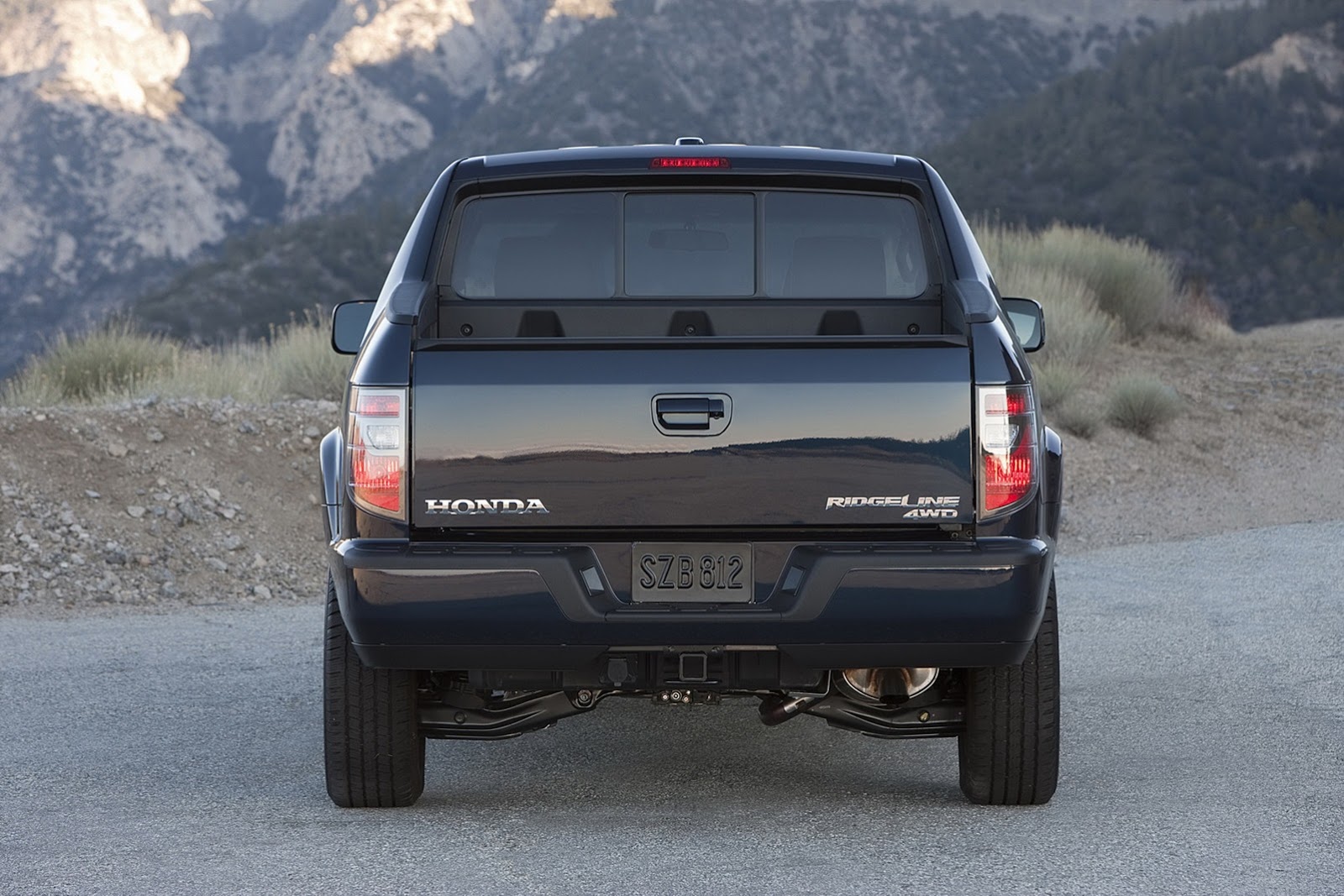 [2014_Honda_Ridgeline_RTL_05%255B2%255D.jpg]