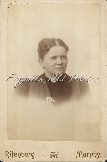 Mrs A A Kellog  Craigs Photos