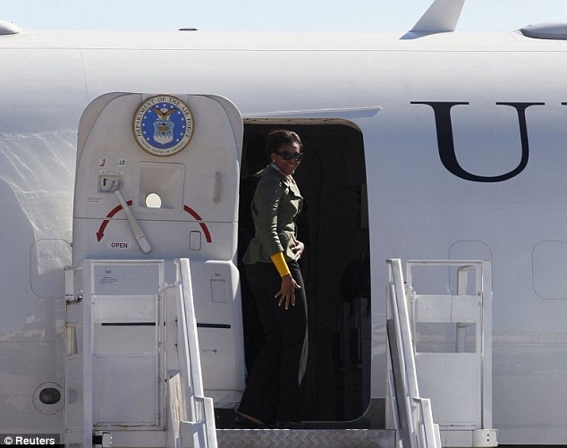 [mo%2520have%2520plane%2520will%2520travel%255B3%255D.jpg]