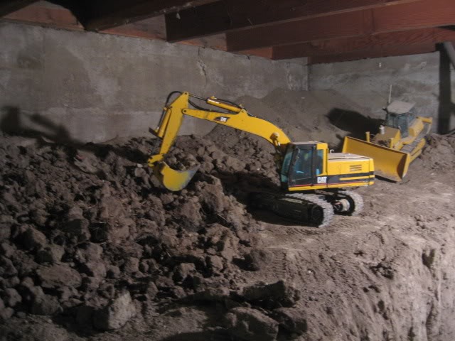 [Joe-Basement-325.jpg]