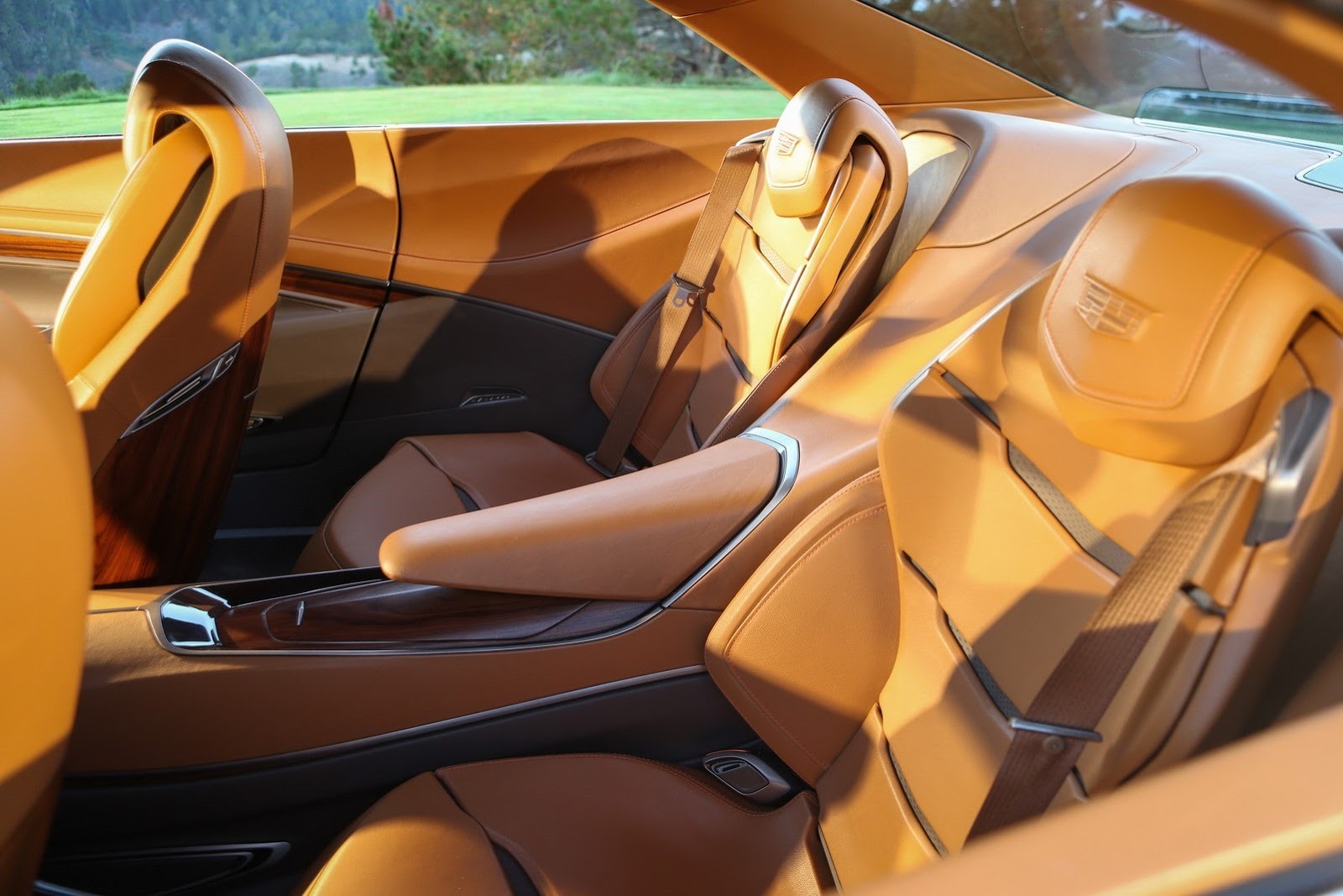 [2013-Cadillac-Elmiraj-Concept-9%255B2%255D.jpg]