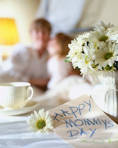 [mom-feel-special-mothers-day-800X800%255B2%255D.jpg]