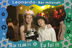 Fotos do evento Leonardo - 13.08.11. Foto numero 47 da Social Click Fotografia Digital, do Rio de Janeiro, RJ, que faz fotos divertidas, fotos malucas, fotos com fantasias, fotos na hora, fotografia maluca, fotografia divertida com molduras personalizadas. fotos divertidas malucas foto maluca animadas animado rj rio de janeiro divertida fantasia animada noivos fotografo casamento fotografa para debutantes