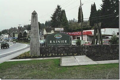 Veterans Memorial in Rainier, Oregon in December 2002
