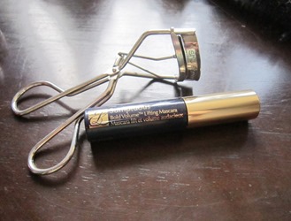 shu uemura eyelash curler, estee lauder bold volume lifting mascara, bitsandtreats