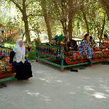Turfan - Putaogou femmes assises