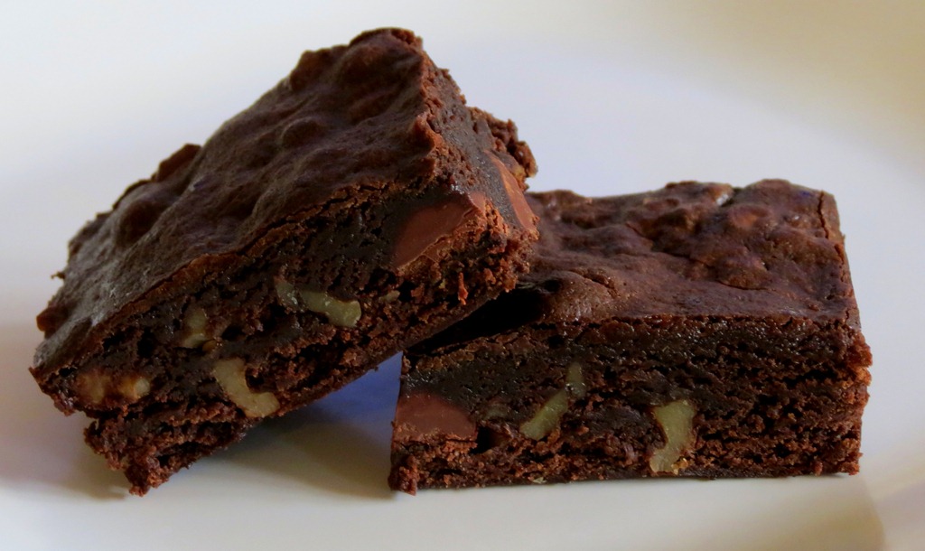 [Dark%2520Fudgy%2520Brownies%255B4%255D.jpg]