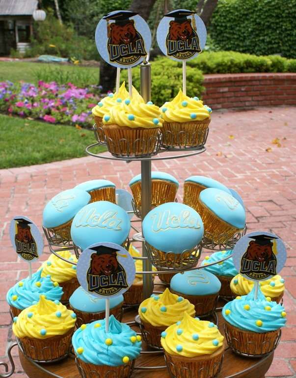 [UCLA%2520Cupcakes%2520Stand%255B8%255D.jpg]