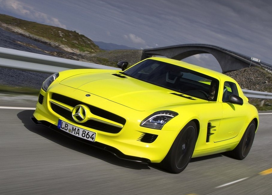 [Mercedes-Benz-SLS_AMG_E-Cell_Concept_2010_1280x960_wallpaper_06%255B3%255D.jpg]