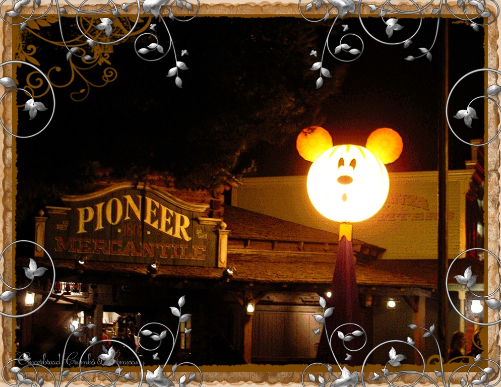 [mickeyglow%255B3%255D.jpg]