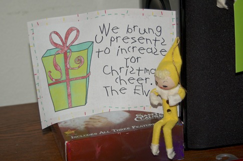 [2011_1201_Christmaselves42.jpg]