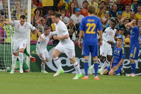 Inggris dan Perancis lolos fase grup D melaju ke babak perempat final delapan besar