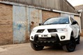 Mitsubishi-L200-Barbarian-Black-Carscoop15