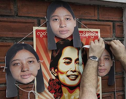 [AP_BurmaPoliticalPrisoners_27jan12-resizedpx480q100dpi96shp8%255B2%255D.jpg]