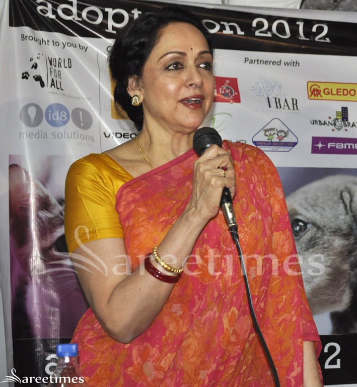 [Hema_Malini_Printed_Saree%255B4%255D.jpg]