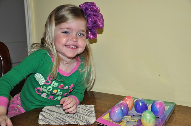[easter%2520eggs%2521%2520033012%2520%25284%2529%255B6%255D.jpg]