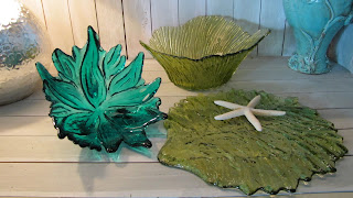 HBG476D Marsh Grass Bowl Peridot $250.00
HBG450F Hibiscus Bowl Ice $137.00
HBG474D Sea Lettuce Platter Peridot $250.00