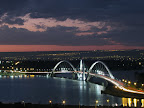 Anoitecer na Ponte JK