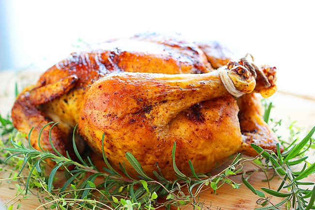 Easy Herb Roasted Chicken – Try this easy method for a tender, crispy roasted chicken with fresh herbs and simple ingredients! | thecomfortofcooking.com