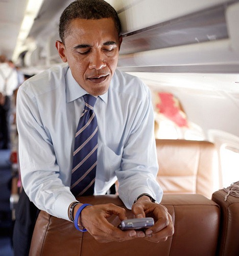[Obama%2520blackberry1%255B2%255D.jpg]