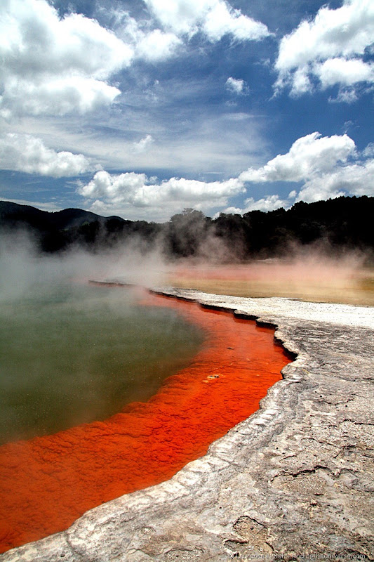 Champagne Pool - Wai-o-tapu thermal wonderland - Rotorua 2 Champagne Pool - Wai-o-tapu thermal wonderland - Rotorua 2