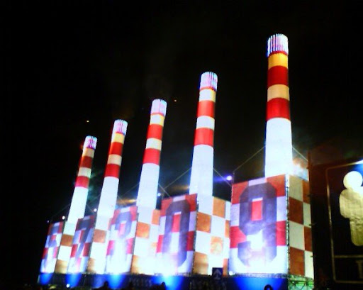 Click to view Lowlands 2006