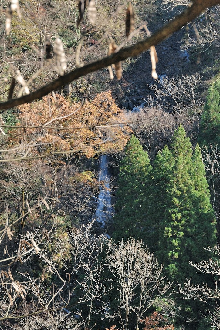 霞ヶ滝付近の滝