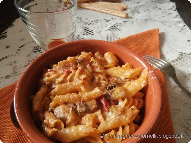 pasta forno baked verdure vegetables pomodorini funghi freschi melanzane mushrooms  cherry tomatoes auberginesformaggio low cost spalmabile cheese gratinates grated