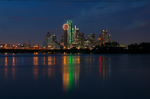 Dallas+skyline+outline