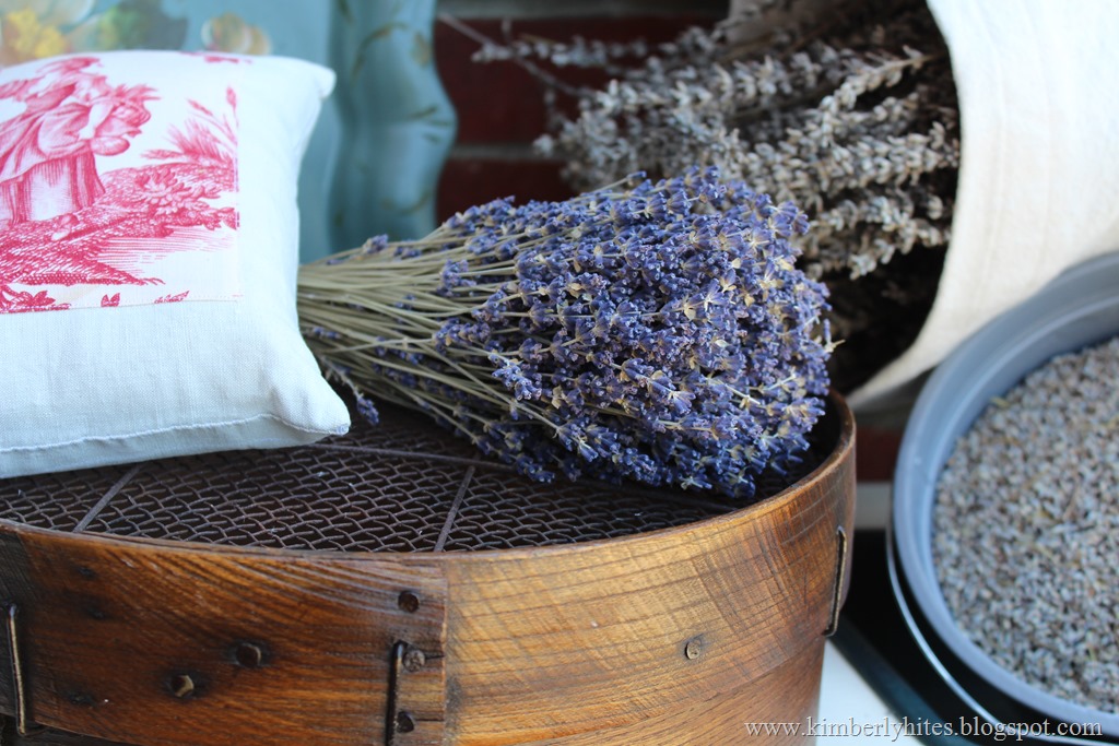 [lavender_harvest%2520%25285%2529%255B3%255D.jpg]