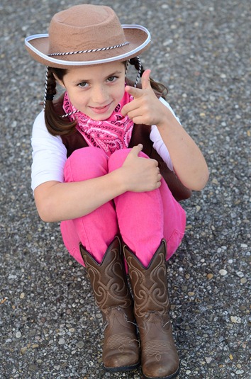 [Megan---Cowgirl74.jpg]
