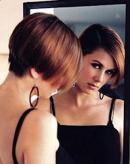 Short Bob Hair Cut with Red Brunette Color