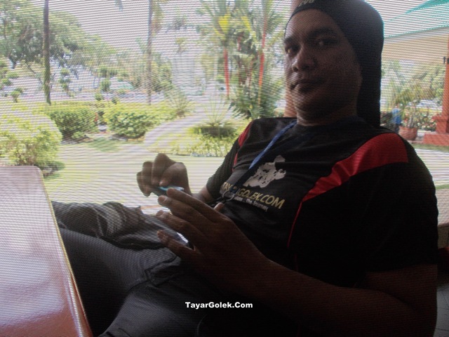 [DSCN30052.jpg]