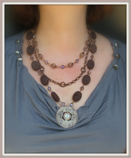 Итак - ожерелья.