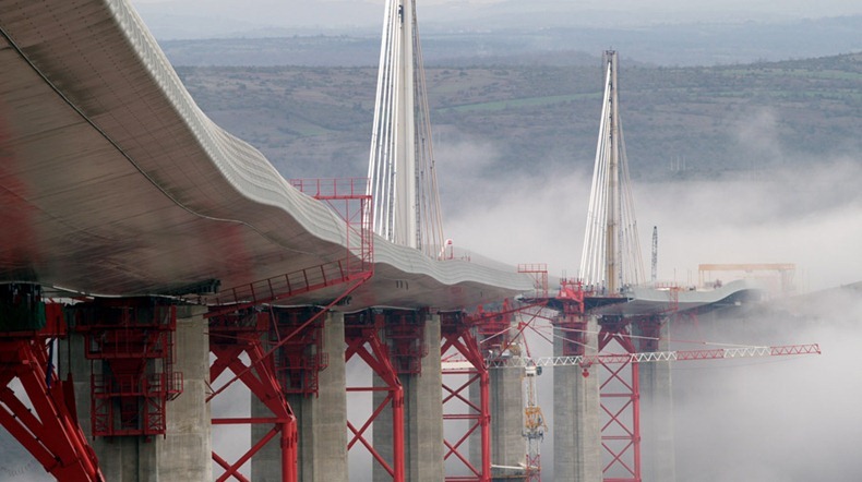 millau-viaduct-8 millau-viaduct-8