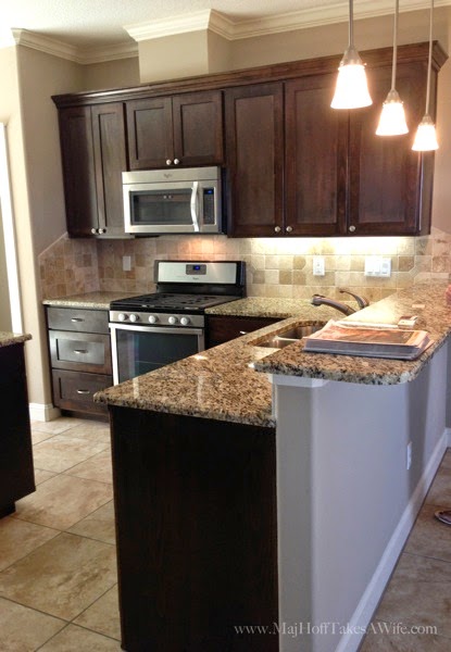 Breakfast bar in standard texas home.jpg Breakfast bar in standard texas home