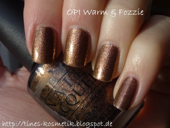 OPI Warm & Fozzie 3