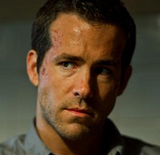 RYAN REYNOLDS as rookie operative Matt Weston in the action-thriller "Safe House". RYAN REYNOLDS as rookie operative Matt Weston in the action-thriller "Safe House".