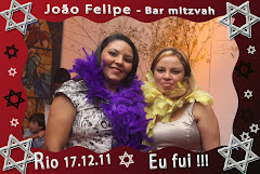 Fotos do evento João Felipe - 17.12.11. Foto numero 23 da Social Click Fotografia Digital, do Rio de Janeiro, RJ, que faz fotos divertidas, fotos malucas, fotos com fantasias, fotos na hora, fotografia maluca, fotografia divertida com molduras personalizadas. fotos divertidas malucas foto maluca animadas animado rj rio de janeiro divertida fantasia animada fotografia digital fotografo estudio fotografias