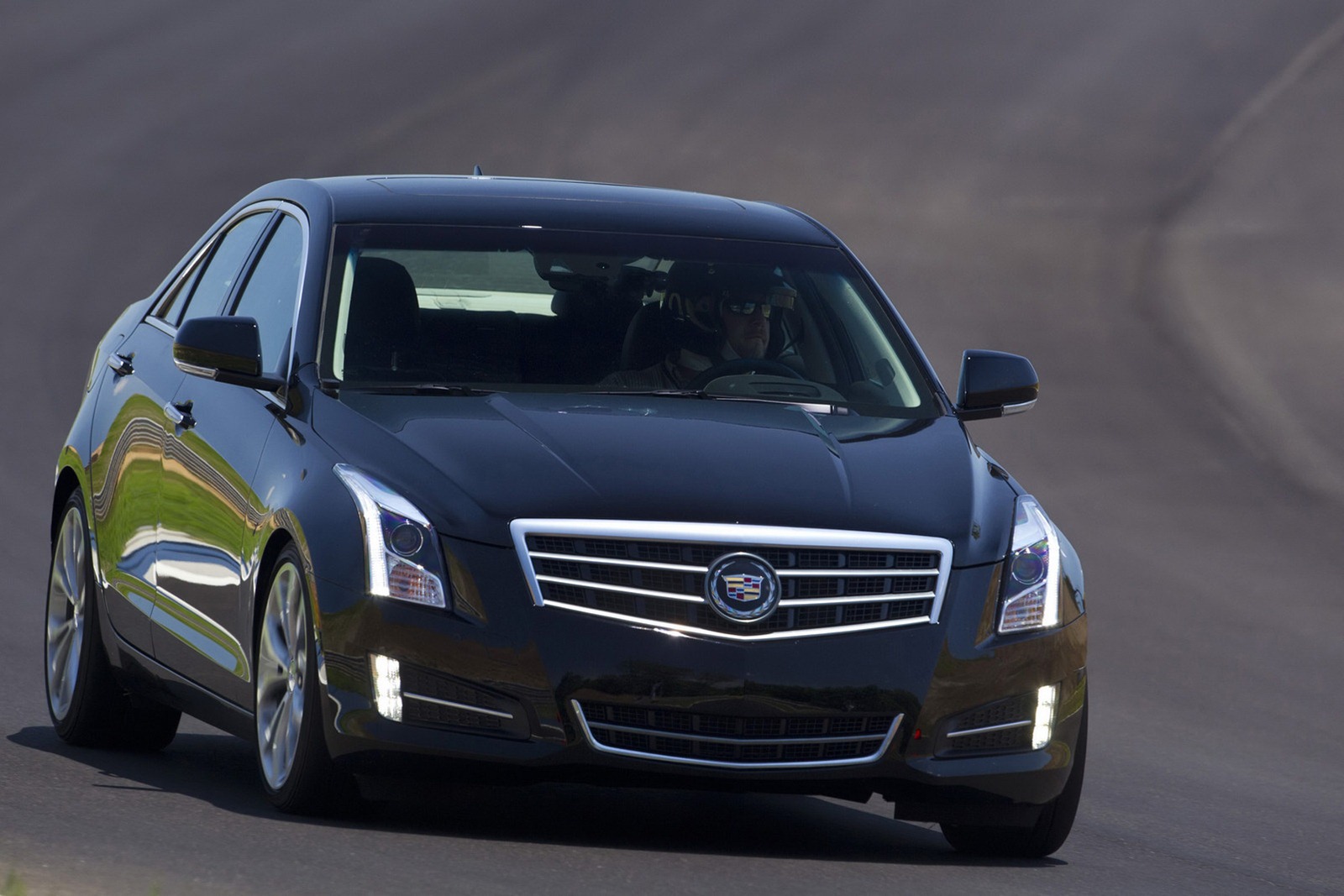 [2013-Cadillac-ATS-45%255B5%255D.jpg]