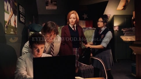 Lindy Booth 