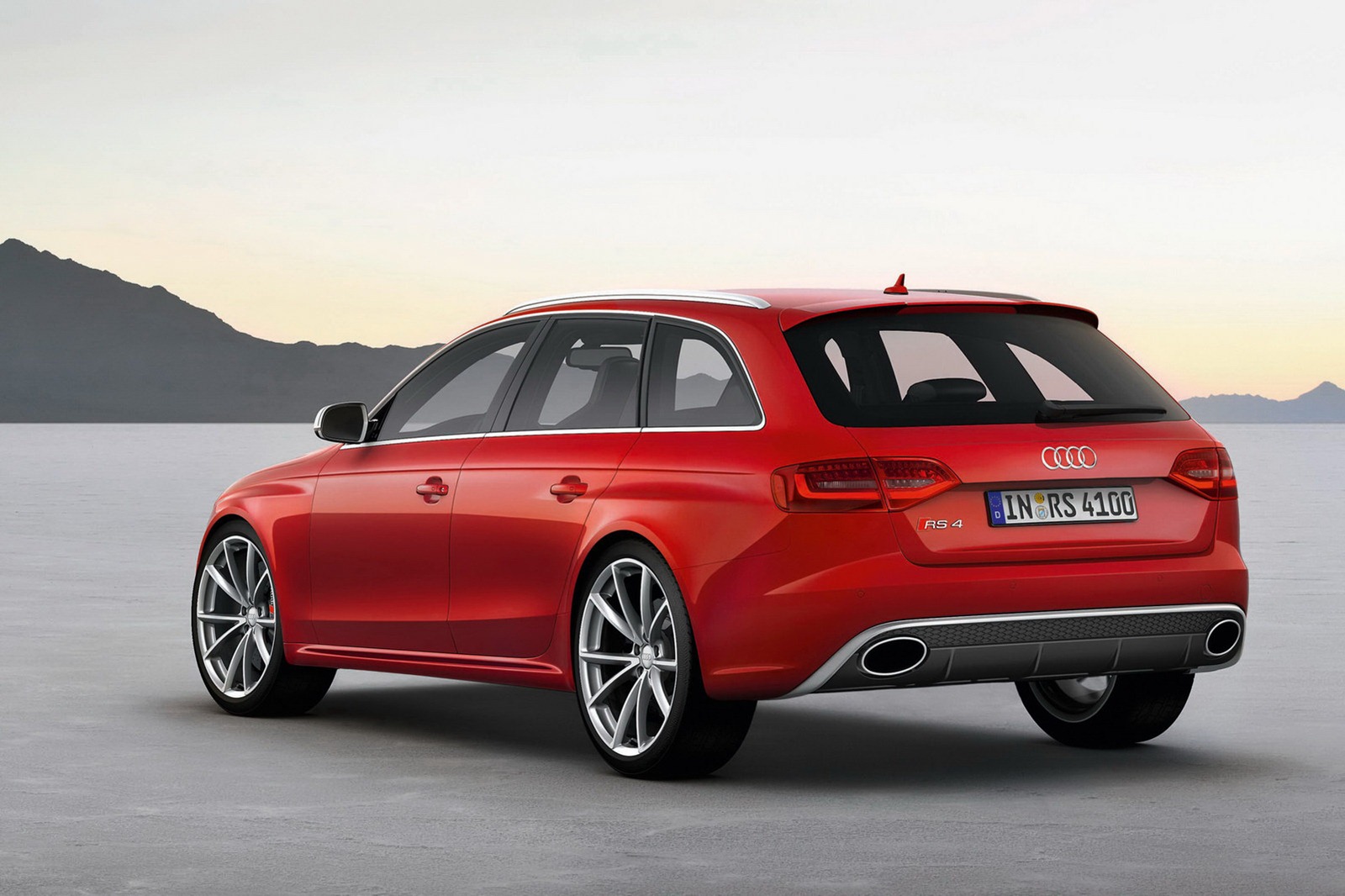 [2013-Audi-RS4-Avant-2%255B2%255D.jpg]