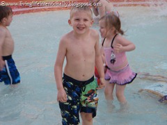 [Disney%25202011%2520512%255B3%255D.jpg]