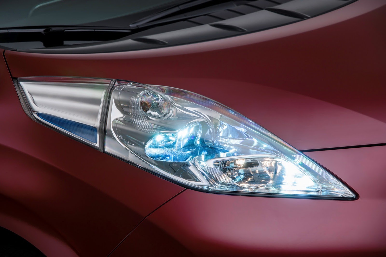[Nissan-Leaf-EU-26%255B2%255D.jpg]