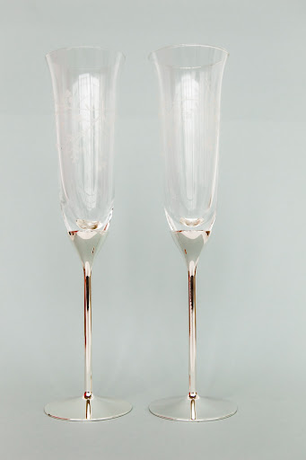 The couple toasted with these Martha Stewart Collection Toasting Flutes.