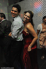Fotos do evento Suzana + Igor. Foto numero 0187 do Studio Caldas, do Rio de Janeiro, RJ. Lincoln Caldas e equipe fazem fotos de casamento (fotografias de casamentos), fotos de making-of (making of de noiva), fotos em estudio (ensaios fotograficos), fotos de casal (ensaios fotograficos de e-session), fotos de familia, videos de casamento (filmagem de casamentos), videos de making-of e clipes de casamento. Fotojornalismo e videojornalismo no Rio de Janeiro, RJ. fotos casamento rio de janeiro fotografias casal rj foto eventos familia noiva ensaio fotografico videos galeria noivas fotografo evento casar retrato fotografía decoração cabelos bouquet com doces fotógrafo casamentos