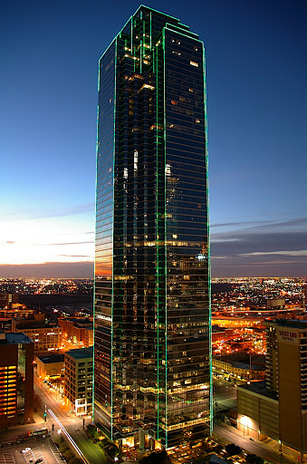 Dallas+skyline+outline